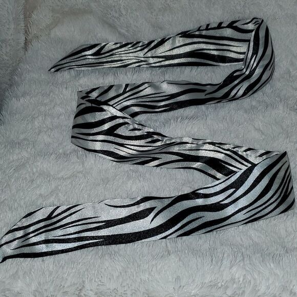 COPY - Twilly Scarf zebra stripe - Picture 4 of 4